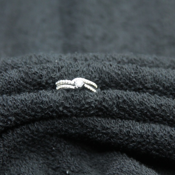 14K White Gold Diamond Engagement Ring Set - Picture 2 of 5
